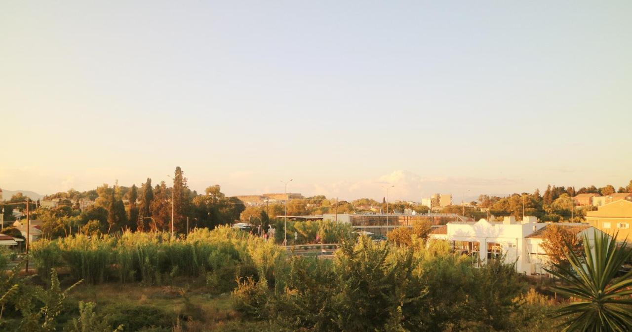 Christos Family Apartments Α Corfu  Екстериор снимка